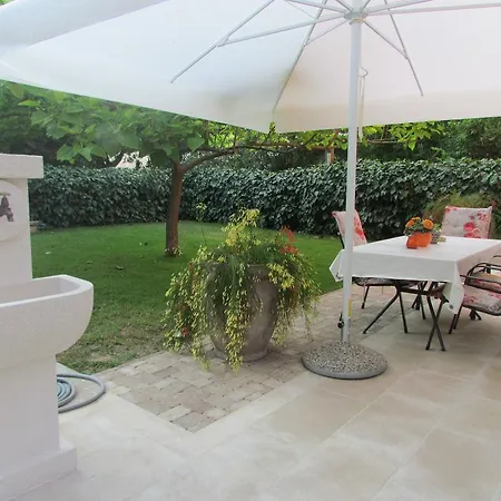 Apartment Bacvice Holiday With Free Parking Apartment