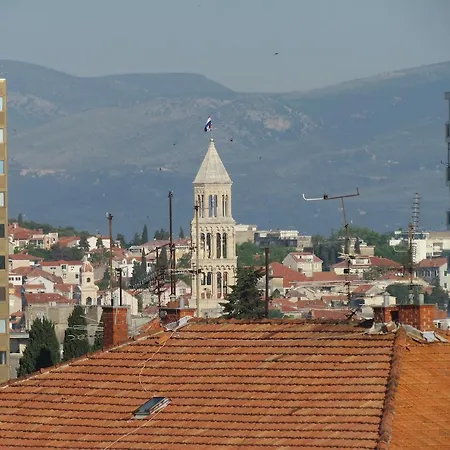 Apartment Bacvice Holiday With Free Parking Split