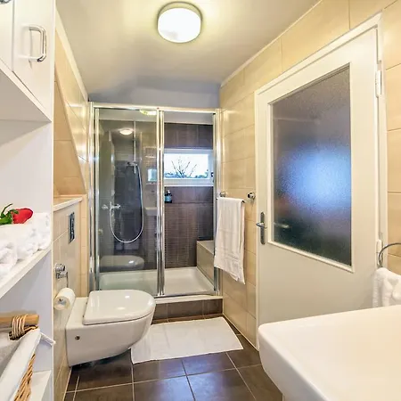 Apartment Bacvice Holiday With Free Parking