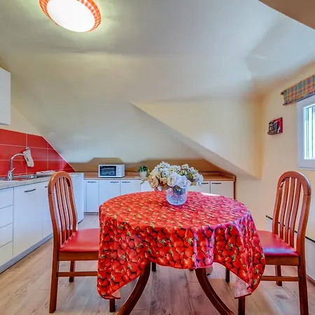 Apartment Bacvice Holiday With Free Parking