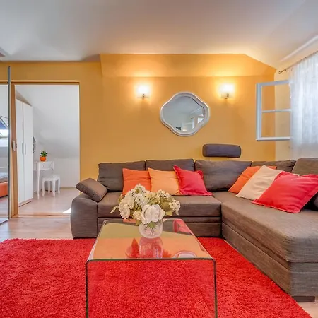 Apartment Bacvice Holiday With Free Parking Split
